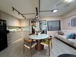 Blk 214 Jurong East Street 21 (Jurong East), HDB 3 Rooms #578623551